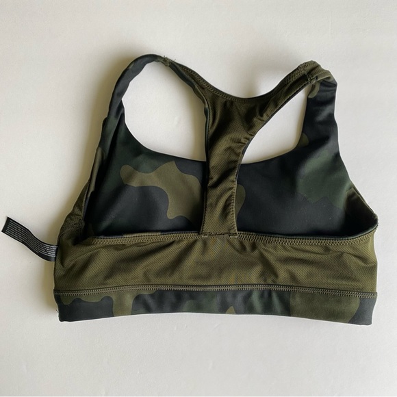 3/$12 ✅ All In Motion Target Sports Bra Jog Bra Green Camouflage Size Small - Picture 5 of 7